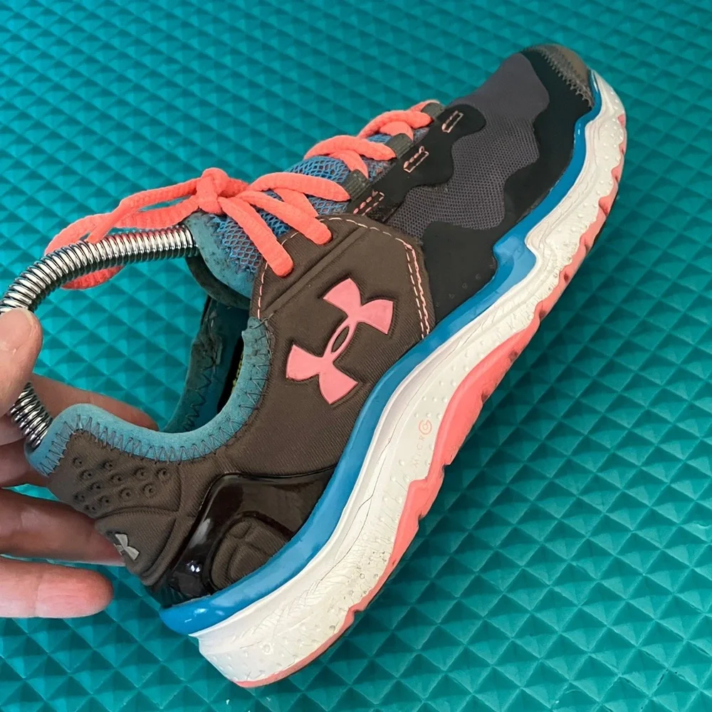 UNDER ARMOUR Women Charge RC 2 running shoes with a multi-colored design | 5